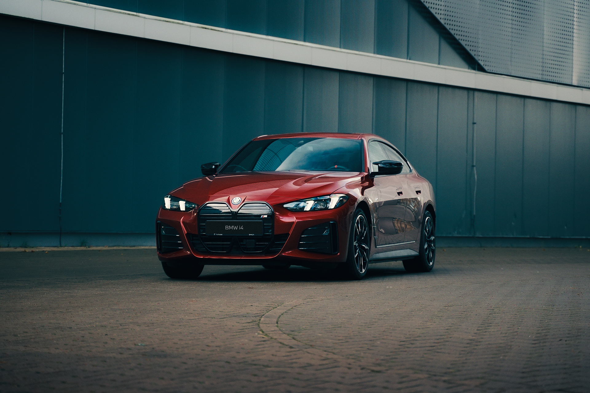 BMW i4